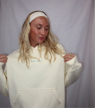 Load image into Gallery viewer, Women’s Relax Hood-Butter
